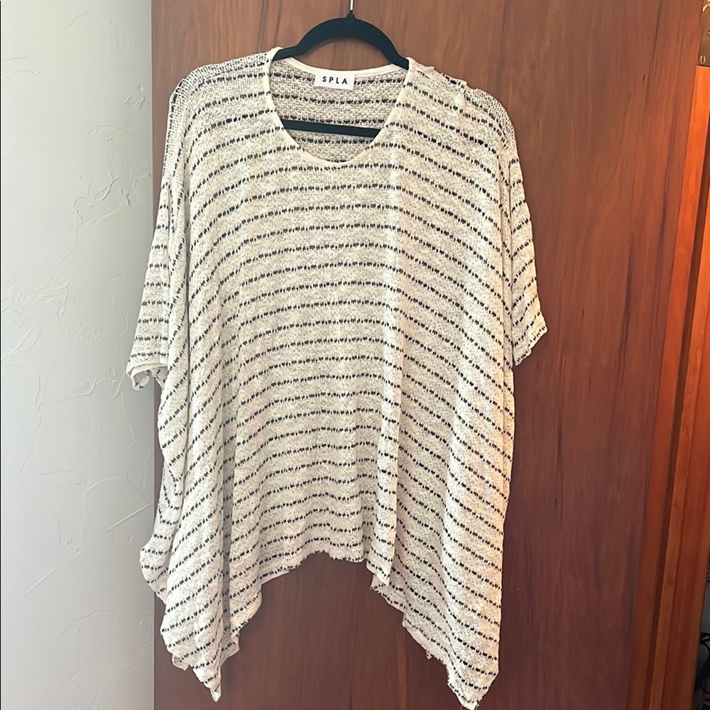 White and Black Oversized Boxy T-Shirt